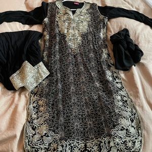 Indian salwar kameez outfit black